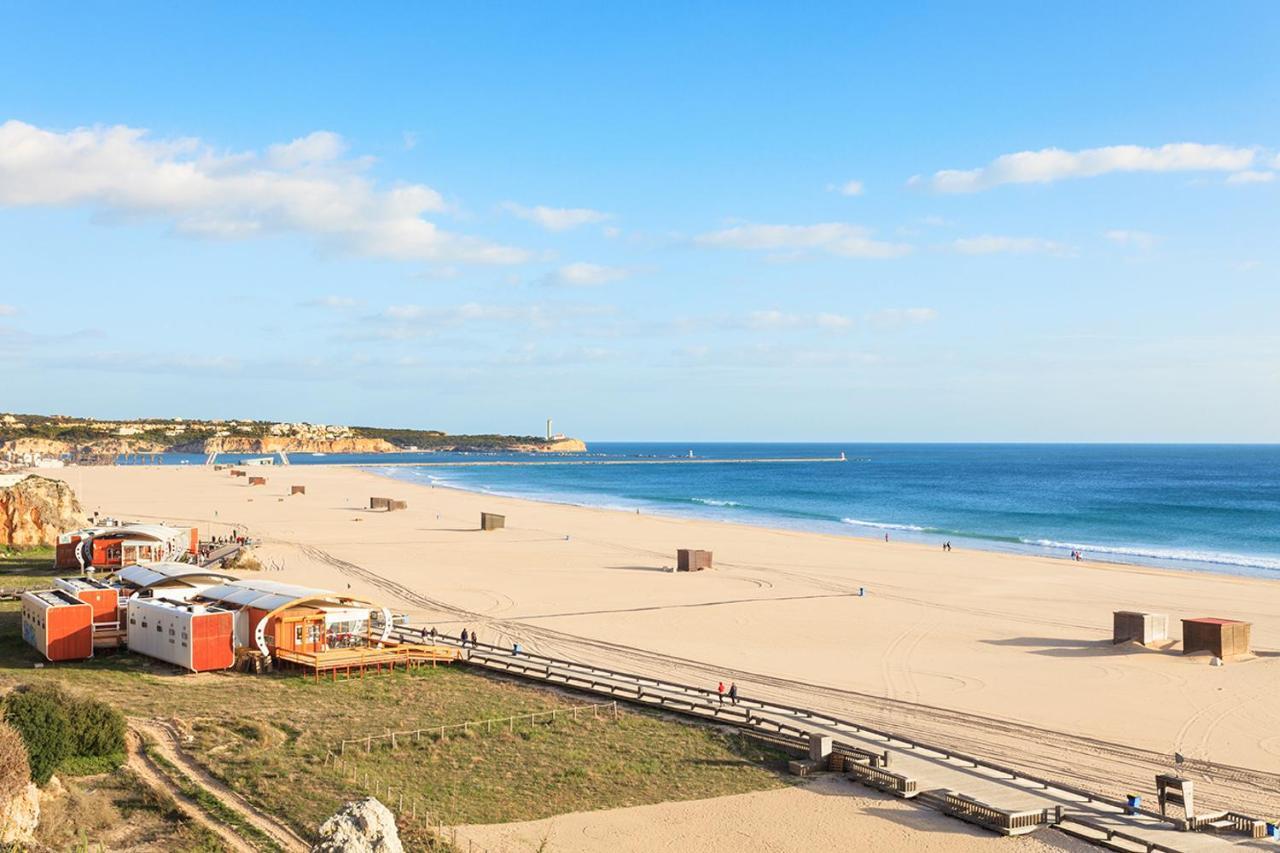Sun Waves Beach Apartment Portimao Exterior photo
